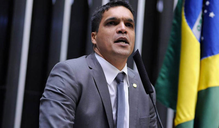 TRE-AM aprova mudança de domicílio eleitoral de Cabo Daciolo para o Amazonas