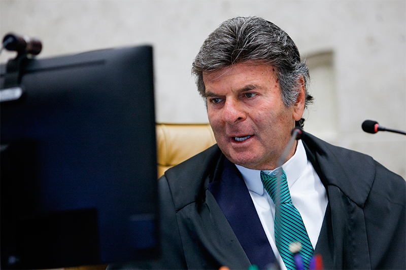 Luiz Fux vota contra redução do tempo de inelegibilidade na Lei da Ficha Limpa