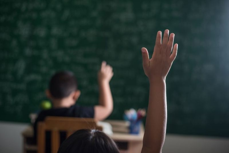 Educação básica no Brasil apresenta melhorias significativas em 21 anos