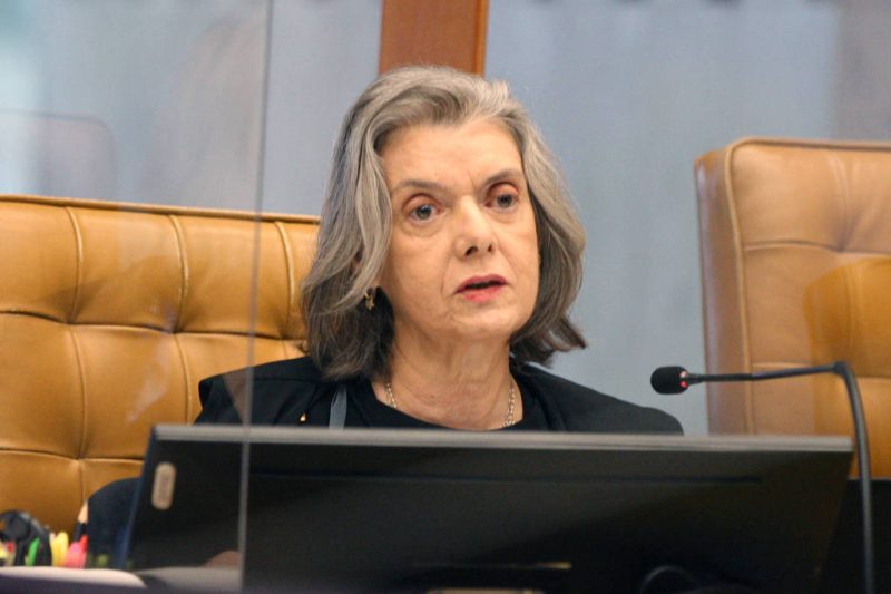 Cármen Lúcia lamenta mal-estar cívico causado pelo STF