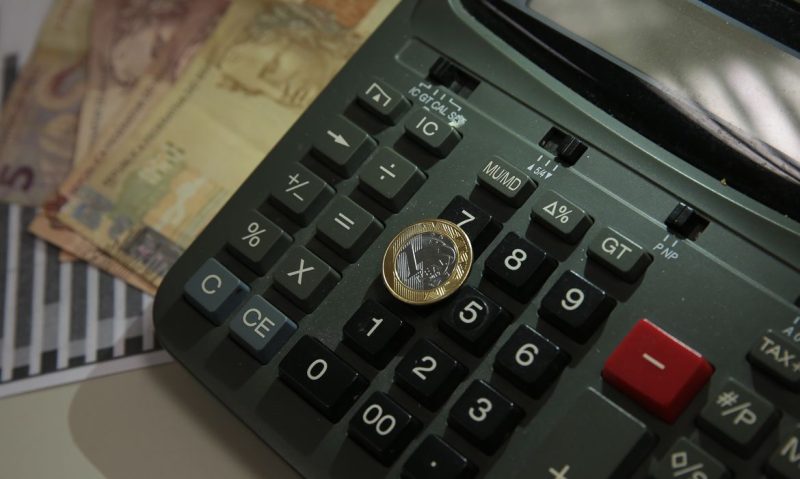 Dívida Pública Federal se mantém estável em agosto, totalizando R$ 9,29 trilhões