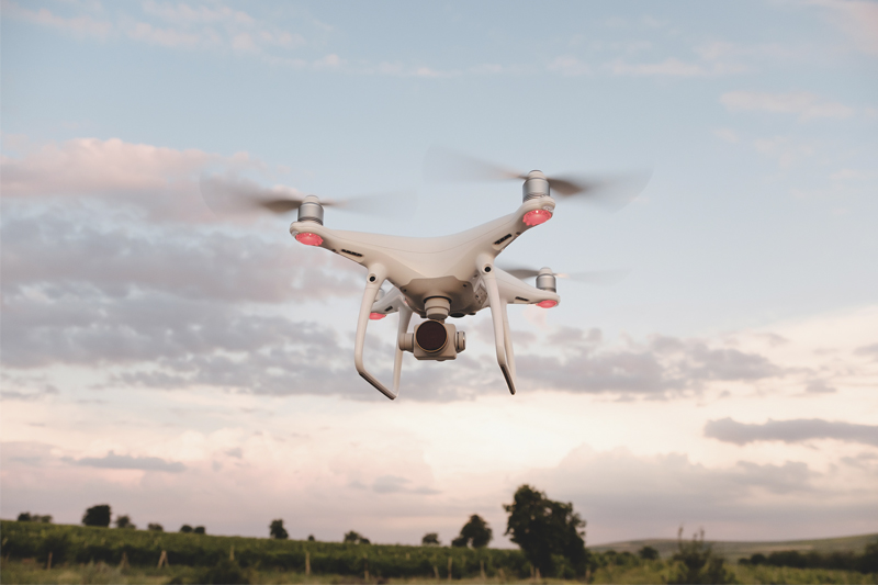 Novas regras para voos de drones no Brasil: entenda as categorias
