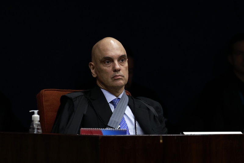 Juristas apontam 'promiscuidade' em diálogos entre Vorcaro e Moraes