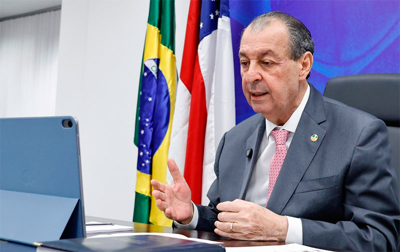 Omar Aziz mantém texto da PEC da escala 61 aprovado na Câmara