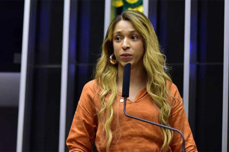 Deputada Erika Hilton busca apoio para CPI sobre big techs nas eleições