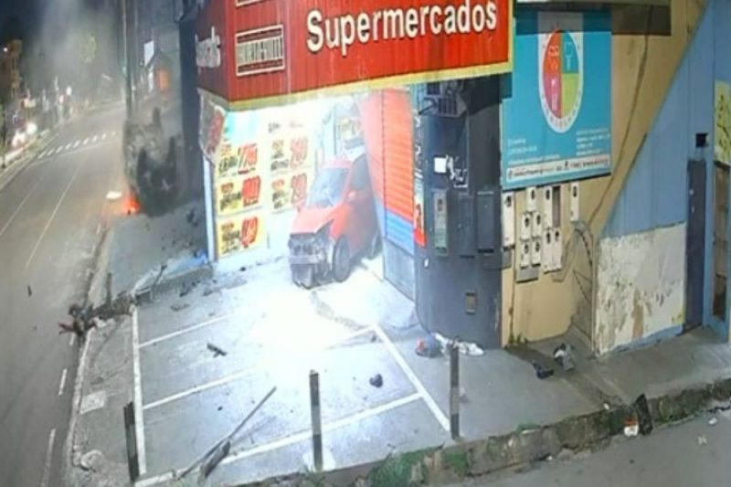 Família contestam versão policial sobre acidente com viatura da Rocam em Manaus