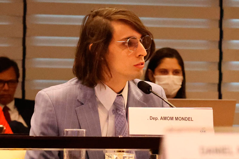 Amom Mandel é destaque nacional por economia na cota parlamentar