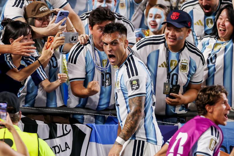 Argentina vence Suíça na prorrogação e enfrenta Inglaterra na semifinal