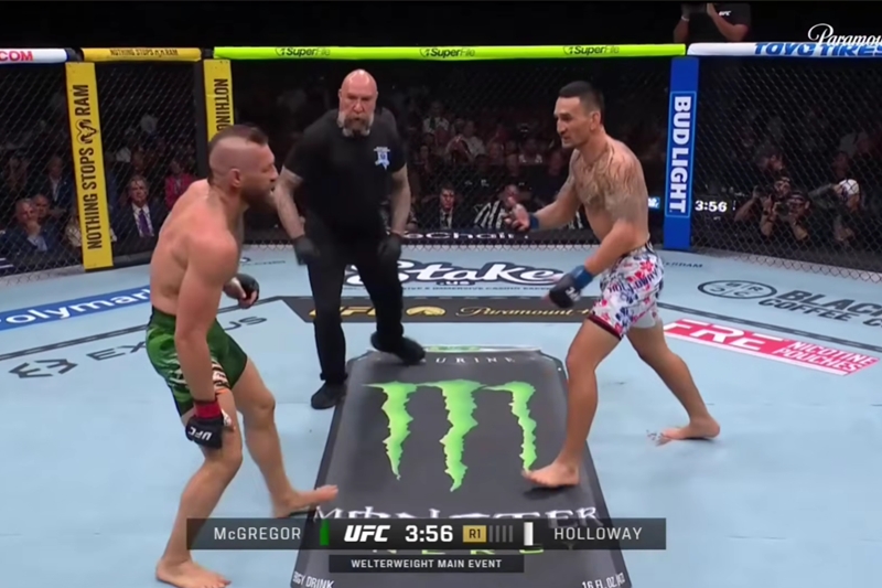 Conor McGregor volta ao UFC após 5 anos, mas perde em 69 segundos para Holloway