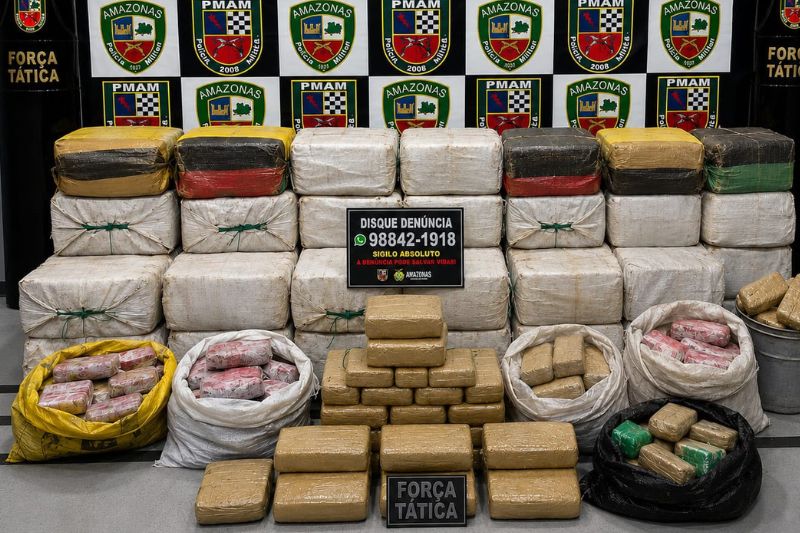 Polícia prende homem e apreende 1,5 tonelada de drogas em Manaus