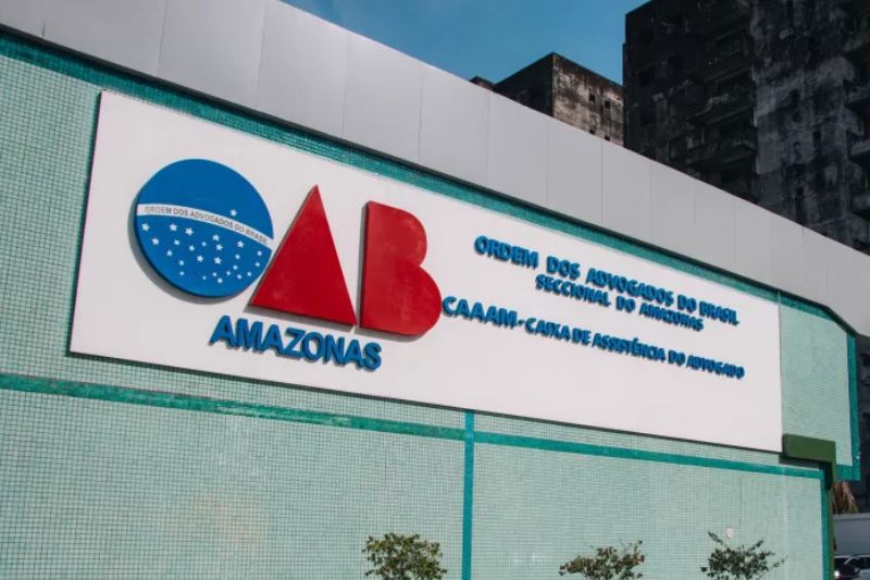Advogado preso por suspeita de abuso é exonerado da OAB-AM