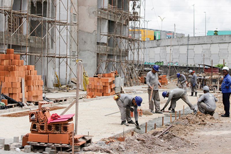 Greve na Construção Civil: Trabalhadores rejeitam proposta de 6% de reajuste