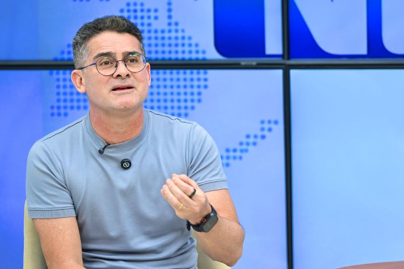 David Almeida é Multado em R$ 5 Mil por Propaganda Irregular em Manaus