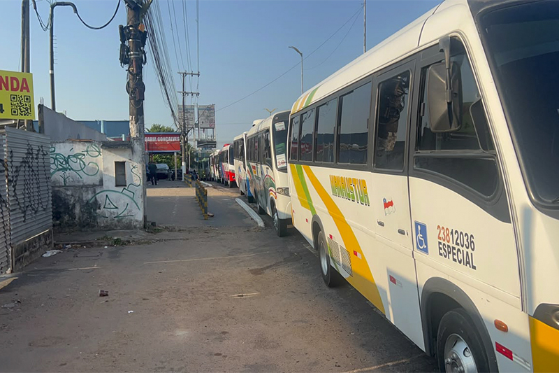 Greve dos motoristas causa transtornos em fábricas e creches em Manaus