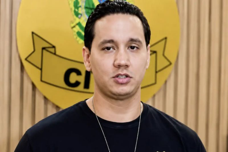 Influenciador é acusado de orquestrar roubo de ouro com primo policial