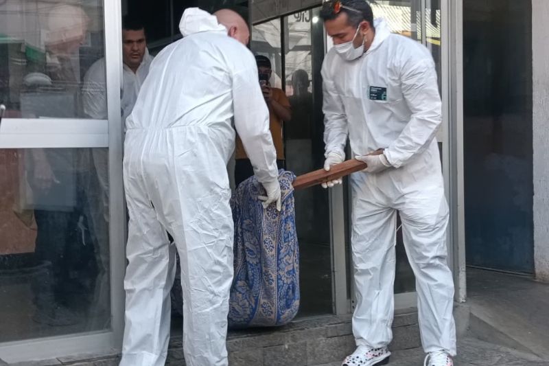 Corpo de venezuelano é encontrado em apartamento em Manaus com marcas de violência