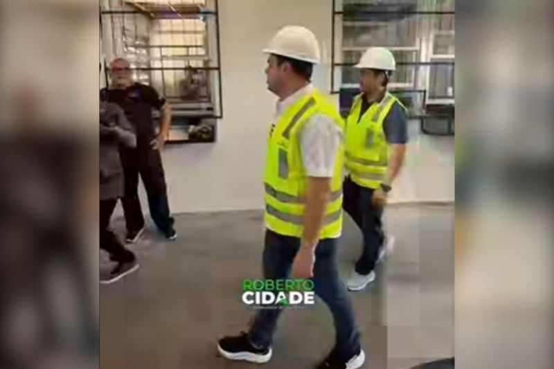 Juiz do TRE-AM determina remoção de vídeo gravado por Roberto Cidade em escola pública