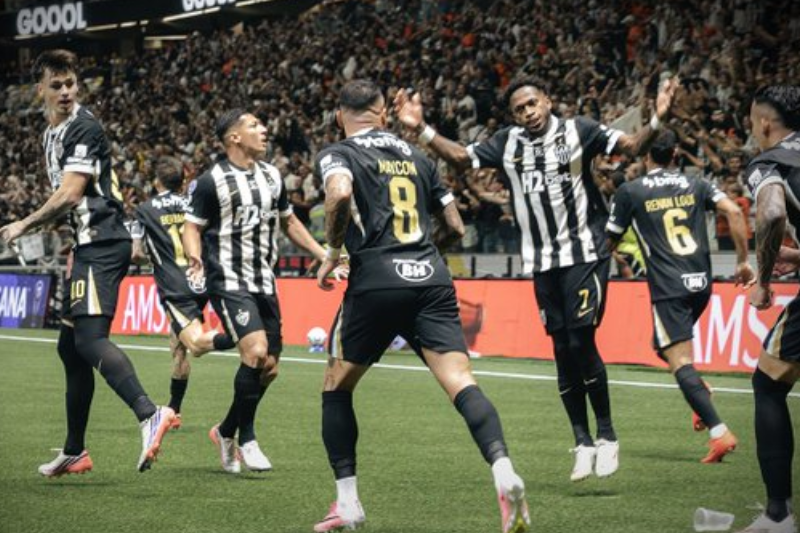Atlético-MG conquista vaga na semifinal da Sul-Americana após vencer o Santos