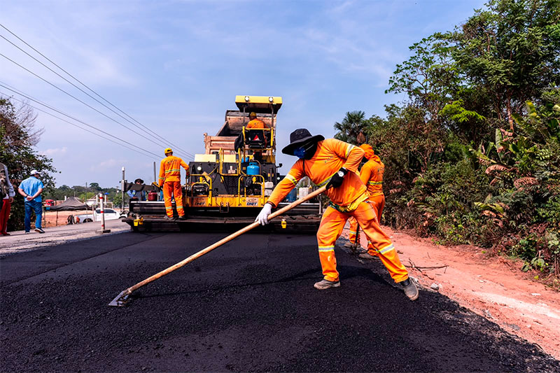 Eduardo Braga percorre a BR-319 e destaca avanços nas obras