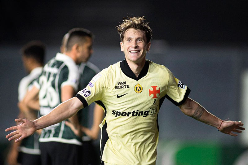 Vasco goleia Coritiba por 5 a 0 e deixa a zona de rebaixamento no Brasileirão