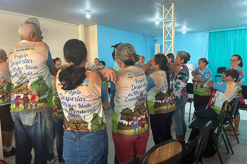 Coral de Idosos do Instituto Abílio Pontes se prepara para o Natal em Manaus