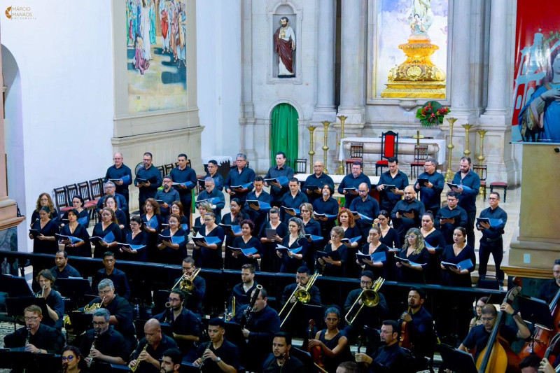 Amazonas Filarmônica abre 11º Festival Amazonas de Corais no Teatro Amazonas