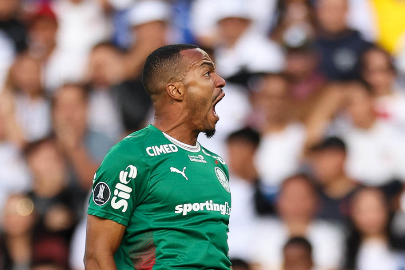Palmeiras supera LDU nos pênaltis e encontra Fluminense na semifinal da Libertadores