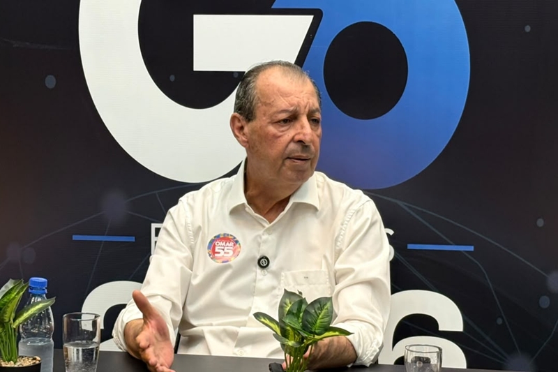 Omar Aziz defende garimpo sustentável e critica PF por destruição de dragas