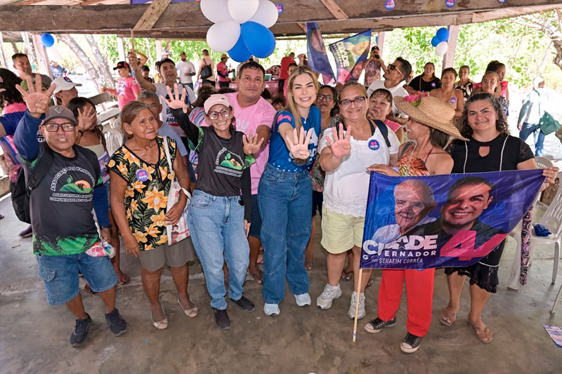Thaisa Cidade dialoga com comunidades ribeirinhas em Manaus