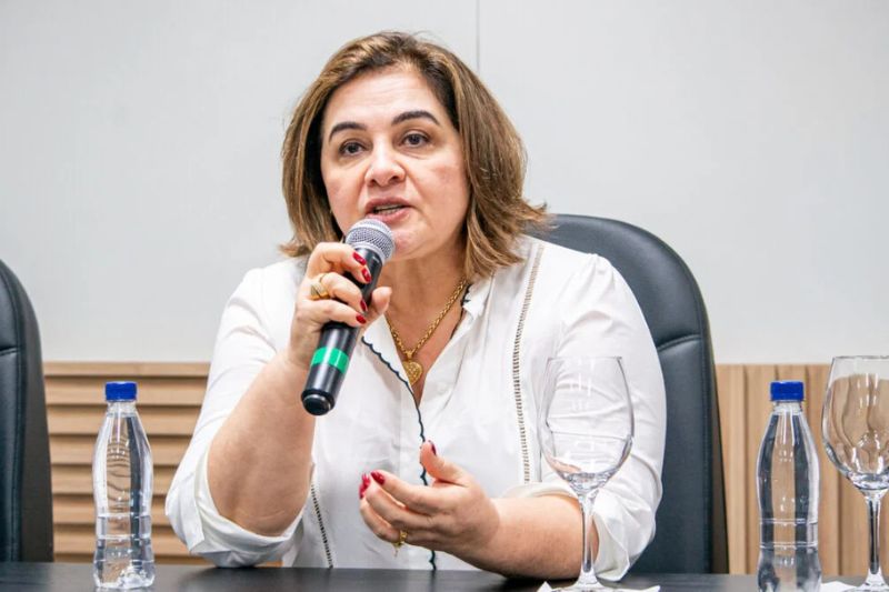 TRE aplica multa de R$ 5 mil a Maria do Carmo por propaganda negativa