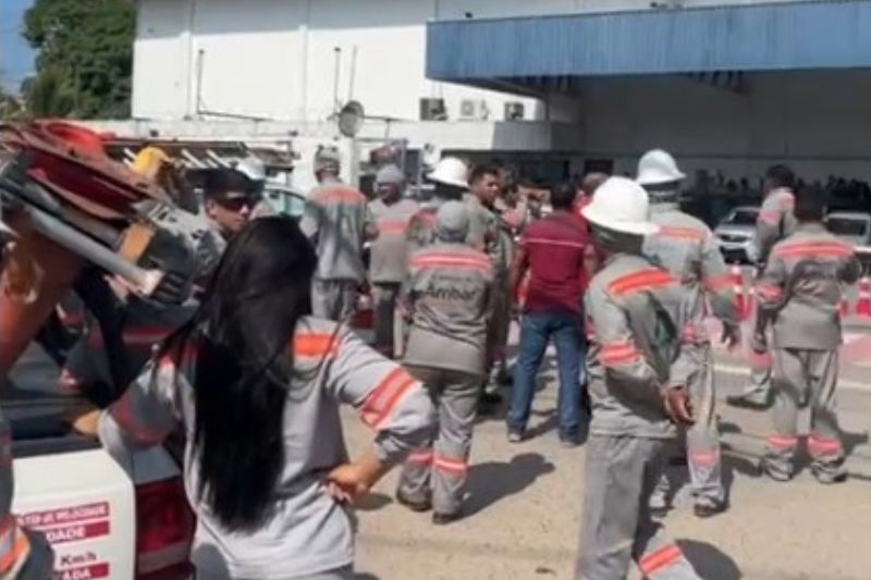 Funcionários da Norte Tech em Manaus fazem paralisação por reajuste salarial