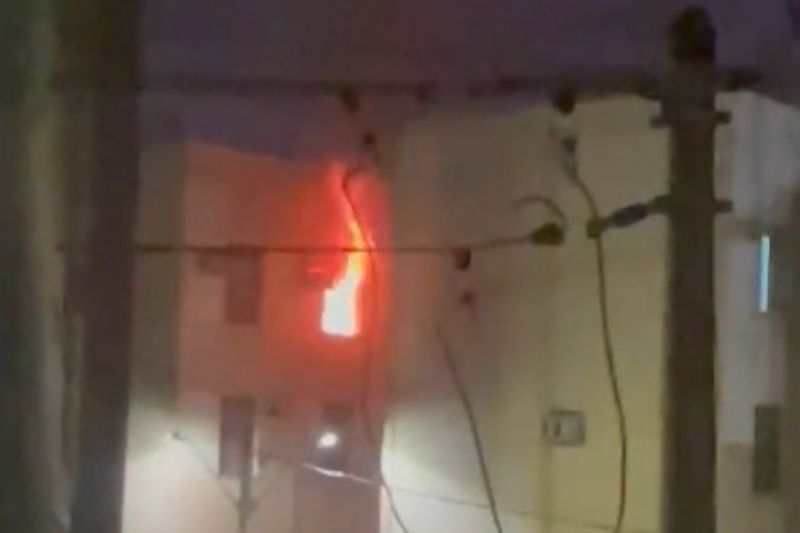 Homem é resgatado com queimaduras após incêndio em apartamento em Manaus