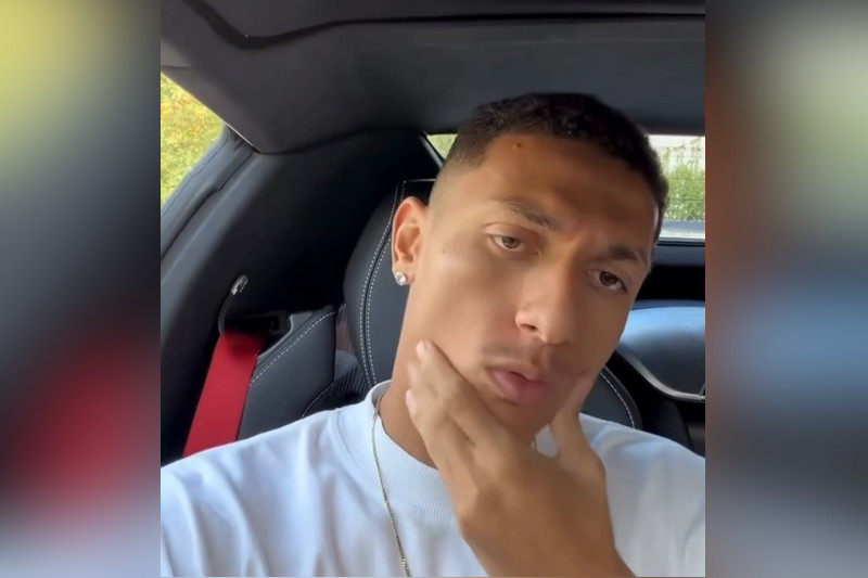 Richarlison relata posse de ilha em Angra dos Reis atribuída a Flávio Bolsonaro