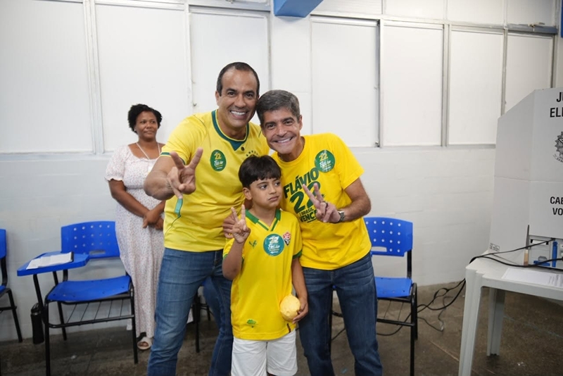 Governo da Bahia solicita prisão de prefeito de Salvador por ônibus