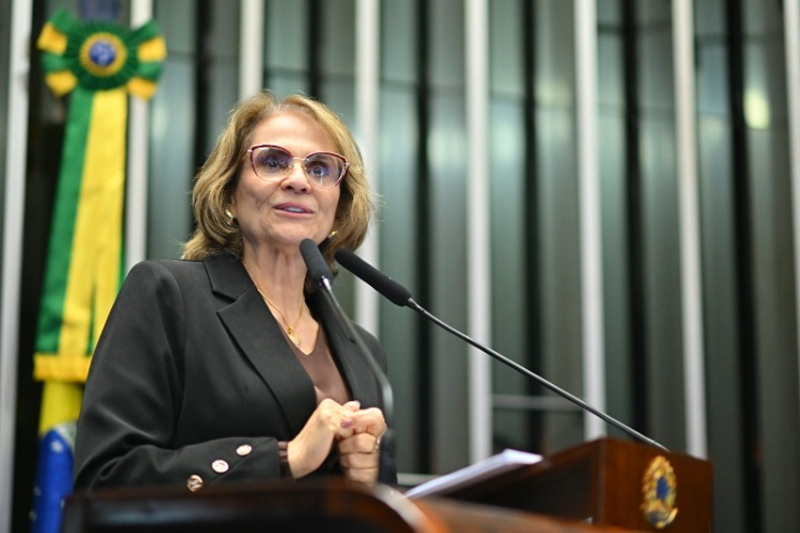 Damares Alves defende fim da escala 61, apesar de beneficiar Lula