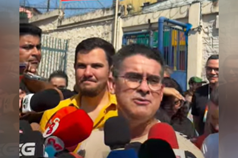 David Almeida renuncia à prefeitura e busca mudanças no governo do Amazonas