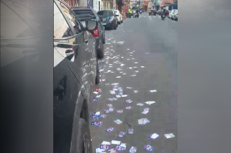 Derrame de Santinhos Continua, Mesmo Proibido, em Manaus