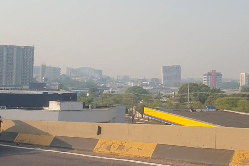 Suspensão de aulas em Manaus devido à fumaça intensa