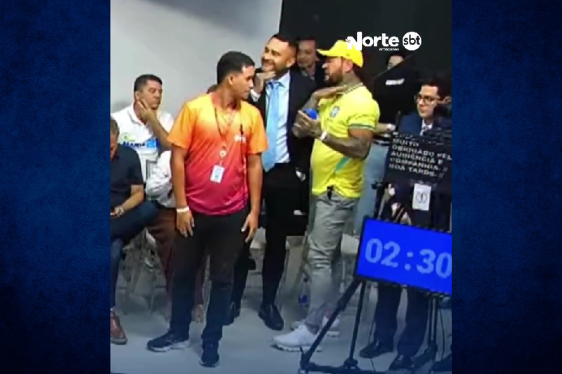 Vice de Omar Aziz denuncia ameaça durante debate eleitoral em Manaus