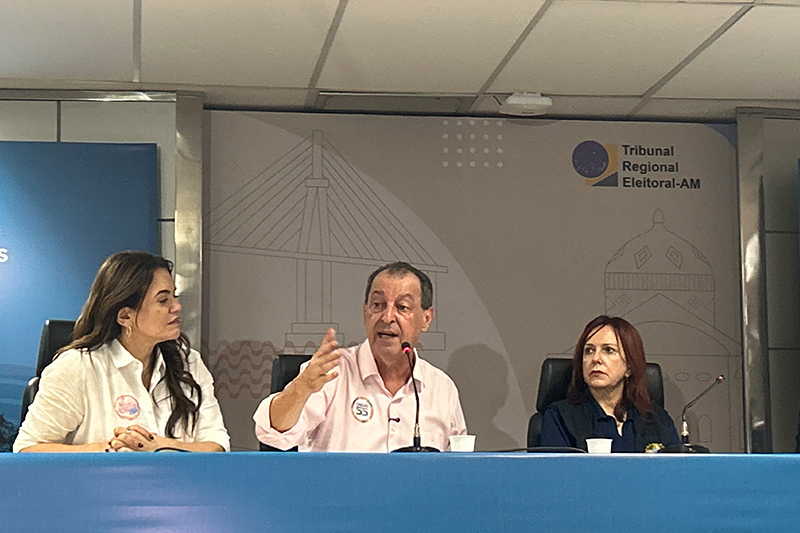 Omar Aziz celebra vitória e promete justiça após ataques durante campanha