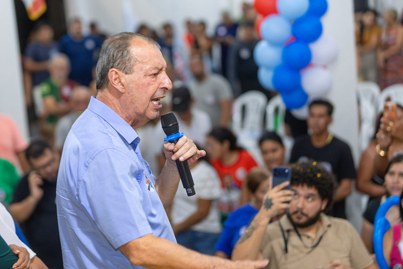 Juiz determina suspensão de anúncios da Abrasel contra Omar Aziz