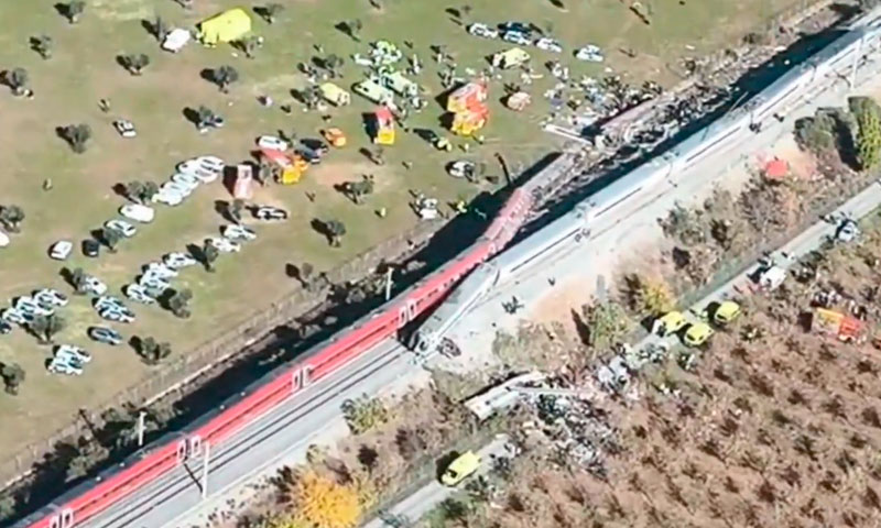 Acidente Fatal com Trens de Alta Velocidade na Espanha Deixa 68 Mortos