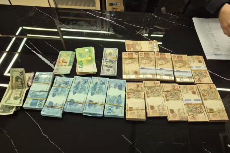 PF apreende R$ 100 mil na residência do ex-secretário de Segurança do AM