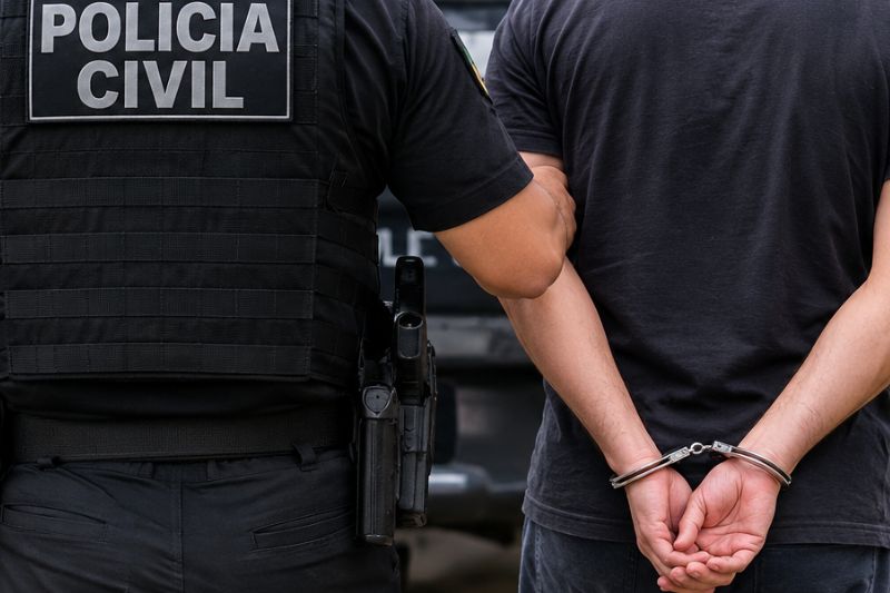 Homem é preso por ameaçar e perseguir ex-esposa em Manacapuru