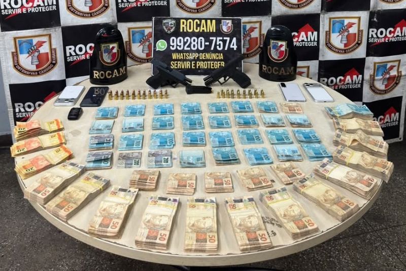Dois homens são detidos com R$ 104 mil e armamento em Manaus