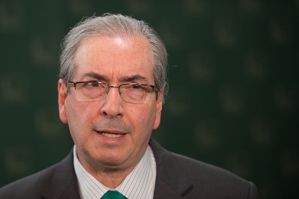 Ministro Flávio Dino determina bloqueio de R$ 6,1 milhões de Eduardo Cunha