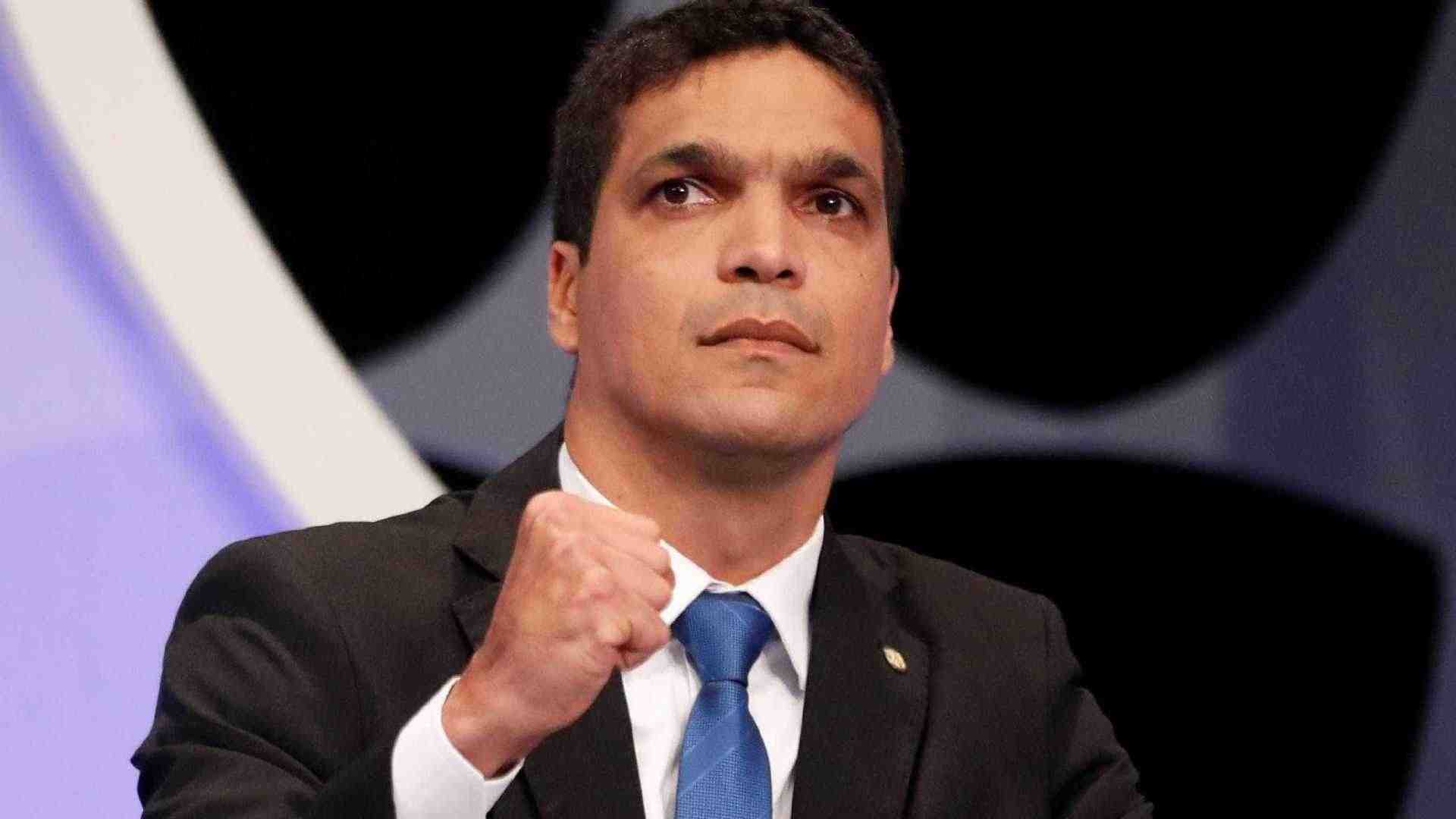 Daciolo questiona identidade de Lula durante podcast