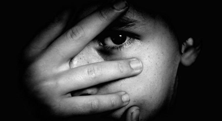 Treinador de futebol é detido por abuso e pornografia infantil no Amazonas