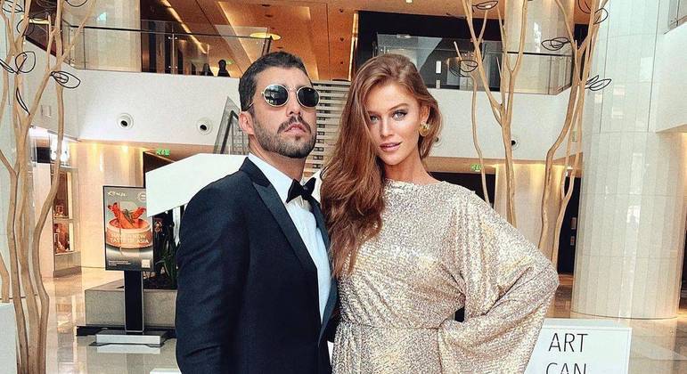 Pedro Scooby e Cintia Dicker anunciam separação após dois meses