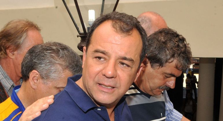 Sérgio Cabral é condenado por regalias durante sua prisão no RJ